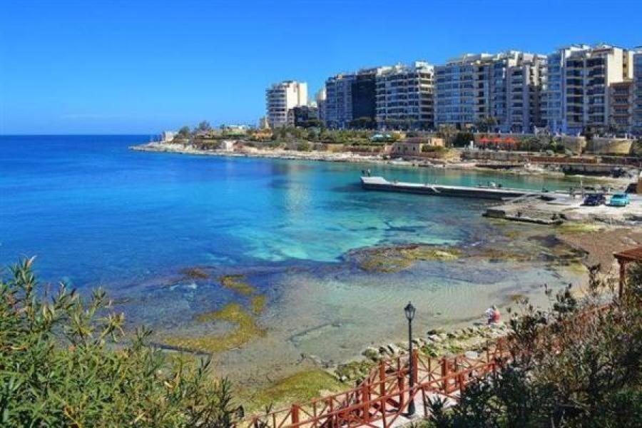 Idyllic Apartment Steps From The Promenade Sliema Exterior foto